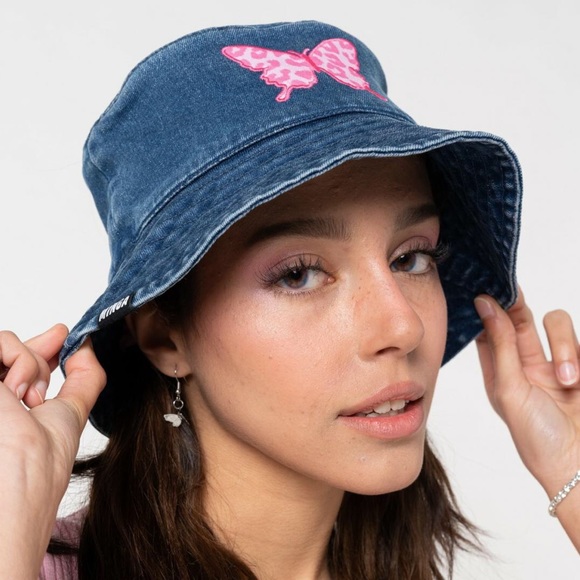 Denim Bucket-Hat w/ Leopard Butterfly Patch - Picture 3 of 6